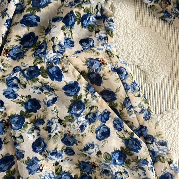 CECICO Blue Floral Romper - Picture 3 of 5